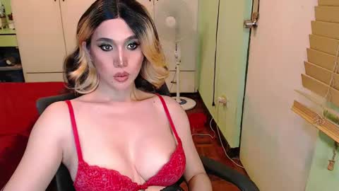 Mercedes online show from December 7, 2024, 9:50 am