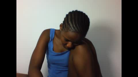 EVAH online show from December 19, 2025, 8:43 am