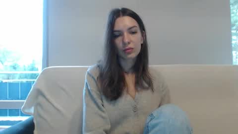 Aurora online show from October 7, 2025, 5:59 am