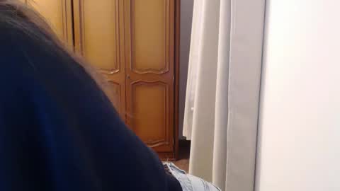 Aurora online show from November 12, 2025, 6:36 am