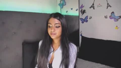 Delilah Blaze online show from October 31, 2025, 5:19 am