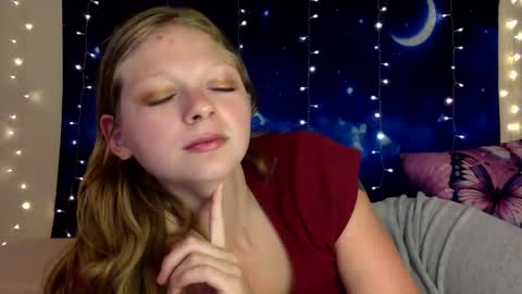 DelilaLove3412 online show from May 25, 2026, 11:11 pm