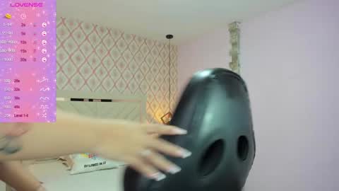 Snapshot of delilaquinn chatting on January 24, 2025, 7:18 pm delilaquinn online show from January 24, 2025, 7:18 pm