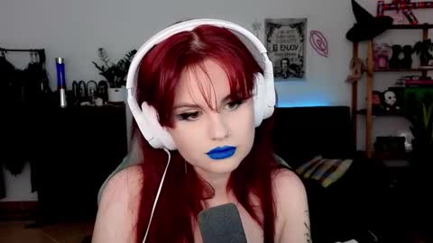 dellacrush_ online show from February 3, 2026, 6:57 pm