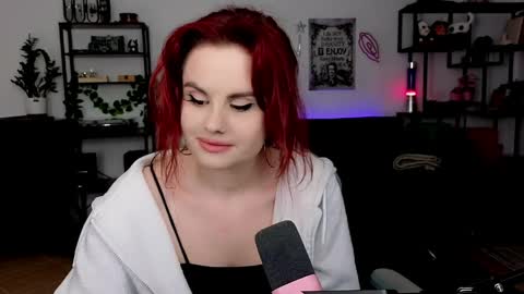 dellacrush_ online show from March 30, 2026, 6:20 pm