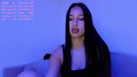 delly_love online show from November 26, 2025, 8:43 pm