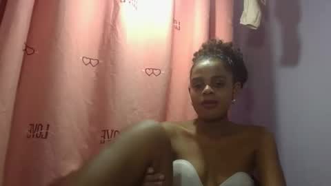 Snapshot of delphineee chatting on April 7, 2026, 4:07 pm delphine online show from April 7, 2026, 4:07 pm