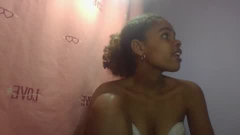 Snapshot of delphineee chatting on April 9, 2026, 6:30 am delphine online show from April 9, 2026, 6:30 am