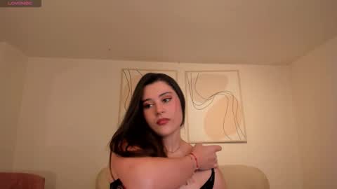 Snapshot of deminova chatting on March 19, 2026, 10:41 am DEMI NOVA online show from March 19, 2026, 10:41 am