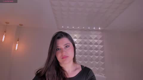 Snapshot of deminova chatting on April 18, 2026, 10:41 am DEMI NOVA online show from April 18, 2026, 10:41 am