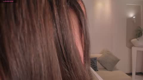 Snapshot of deminova chatting on May 20, 2026, 11:16 am DEMI NOVA online show from May 20, 2026, 11:16 am