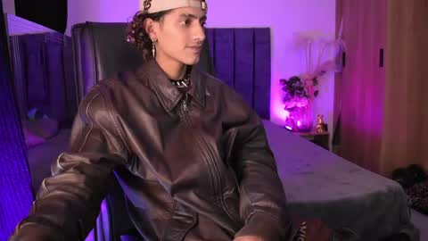 Snapshot of demonkush_ chatting on May 19, 2026, 2:18 am DemonKush online show from May 19, 2026, 2:18 am