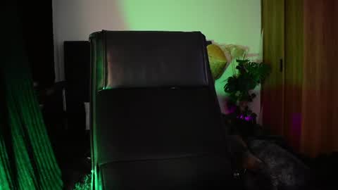 Snapshot of demonkush_ chatting on June 14, 2026, 3:30 am DemonKush online show from June 14, 2026, 3:30 am