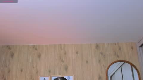 DEMY online show from November 15, 2025, 1:36 am