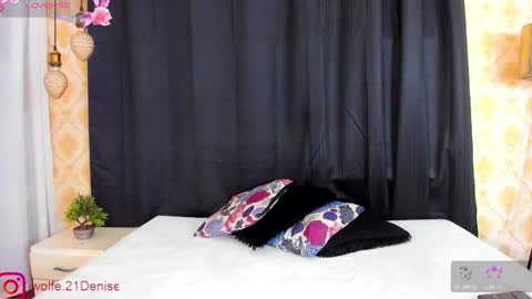 Denisse online show from September 30, 2025, 12:21 pm