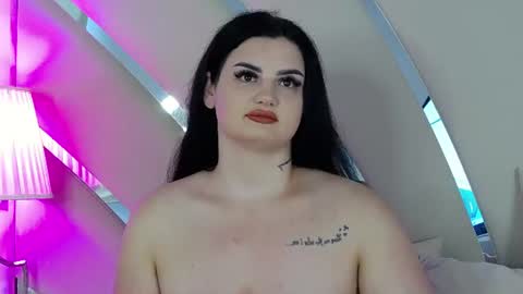 Denisa online show from July 23, 2026, 4:32 am