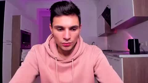 Den online show from December 6, 2024, 4:25 am