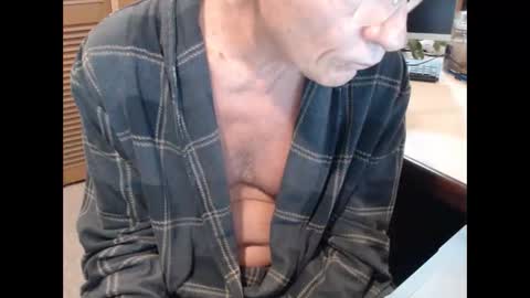 Den  Jet online show from December 21, 2025, 11:06 am