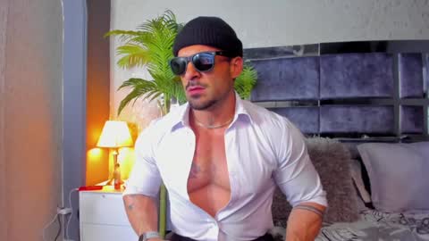 dennis_cox_ online show from January 30, 2025, 8:54 am