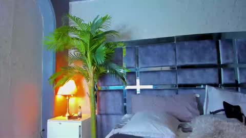 dennis_cox_ online show from February 27, 2025, 2:54 pm