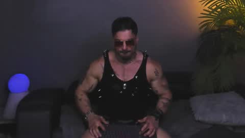 dennis_cox_ online show from December 3, 2025, 8:18 pm