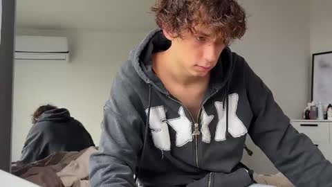 Jasper   online show from September 26, 2025, 10:52 am