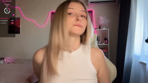 Vi  Victoria online show from April 19, 2026, 8:57 am