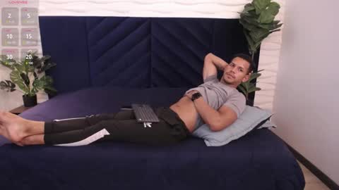 Dereck Myers online show from January 13, 2025, 6:27 am