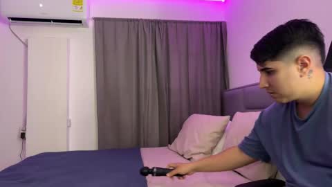 Dereck online show from September 26, 2025, 12:36 am