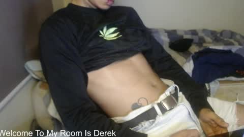 Snapshot of derek_devil24 chatting on May 23, 2026, 7:35 am Derek online show from May 23, 2026, 7:35 am