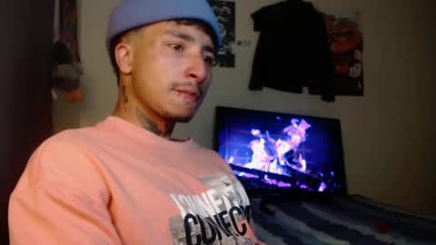 Snapshot of derek_devil24 chatting on June 2, 2026, 7:43 am Derek online show from June 2, 2026, 7:43 am