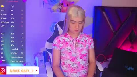 Derek independent online show from October 12, 2025, 8:30 pm