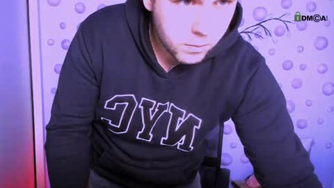 derek_hawk_ online show from March 28, 2026, 9:03 pm