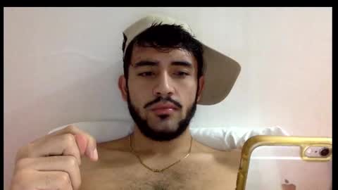 Snapshot of derek_smiith chatting on January 19, 2025, 9:33 am Derek smiith online show from January 19, 2025, 9:33 am