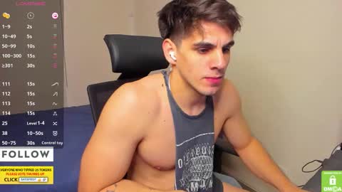 Snapshot of derekcb chatting on November 30, 2025, 2:43 pm Derekcb online show from November 30, 2025, 2:43 pm