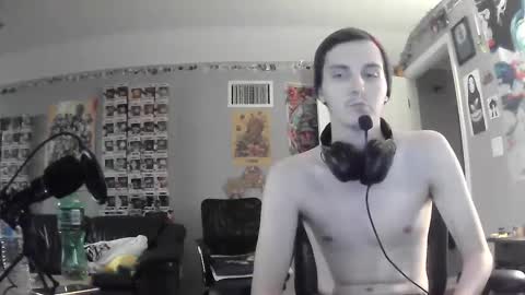 Snapshot of derekdings chatting on December 5, 2024, 12:30 am derekdings online show from December 5, 2024, 12:30 am