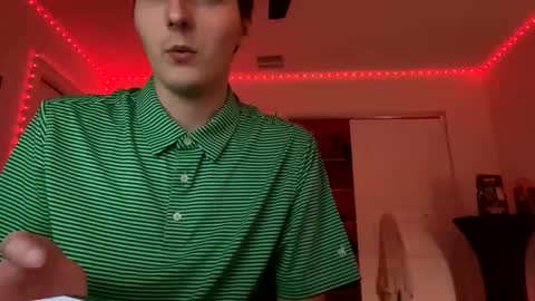 Snapshot of derekdings chatting on December 13, 2024, 8:30 am derekdings online show from December 13, 2024, 8:30 am