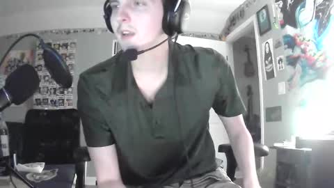 Snapshot of derekdings chatting on December 26, 2024, 5:58 am derekdings online show from December 26, 2024, 5:58 am