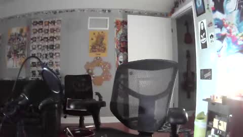 Snapshot of derekdings chatting on January 18, 2025, 5:04 pm derekdings online show from January 18, 2025, 5:04 pm