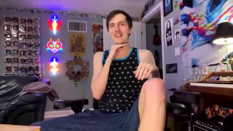 Snapshot of derekdings chatting on November 1, 2025, 10:23 pm derekdings online show from November 1, 2025, 10:23 pm