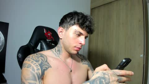 derekmuller11 online show from April 5, 2026, 12:41 am