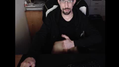 dermattes online show from December 20, 2025, 3:41 pm