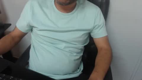     online show from December 14, 2025, 5:18 pm