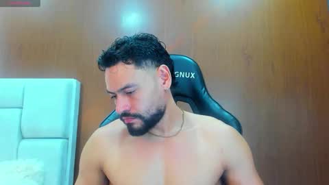 DerryBigger CM online show from December 3, 2025, 5:55 pm