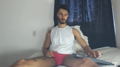 Snapshot of derrymaster chatting on January 13, 2025, 4:08 pm JhimyMaster online show from January 13, 2025, 4:08 pm