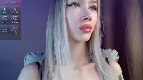 Snapshot of des_ch chatting on October 10, 2025, 5:23 pm Ari online show from October 10, 2025, 5:23 pm