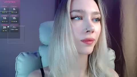 Snapshot of des_ch chatting on October 23, 2025, 6:06 pm Ari online show from October 23, 2025, 6:06 pm