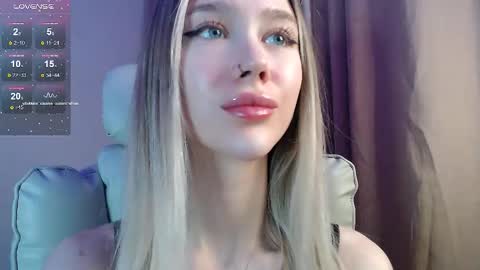 Snapshot of des_ch chatting on February 14, 2026, 5:32 pm Ari online show from February 14, 2026, 5:32 pm