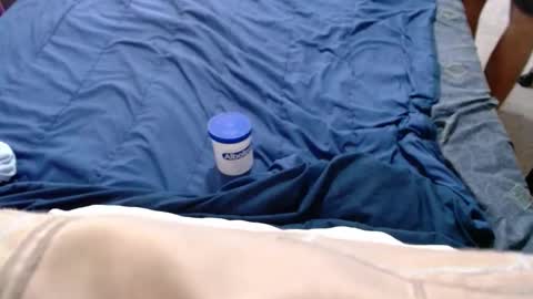 Snapshot of desertd0ng chatting on October 19, 2025, 4:51 pm desertd0ng online show from October 19, 2025, 4:51 pm