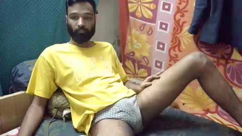 desi_boy799417 online show from December 4, 2025, 5:17 am